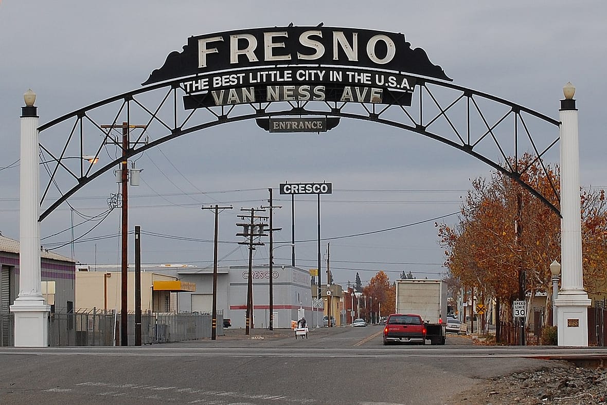 Chess Clubs in Fresno, California. The list of addresses.